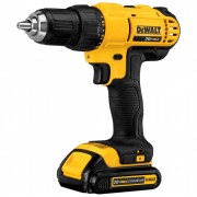 Аккумуляторная дрель DeWalt DCD 771D2 (18В)